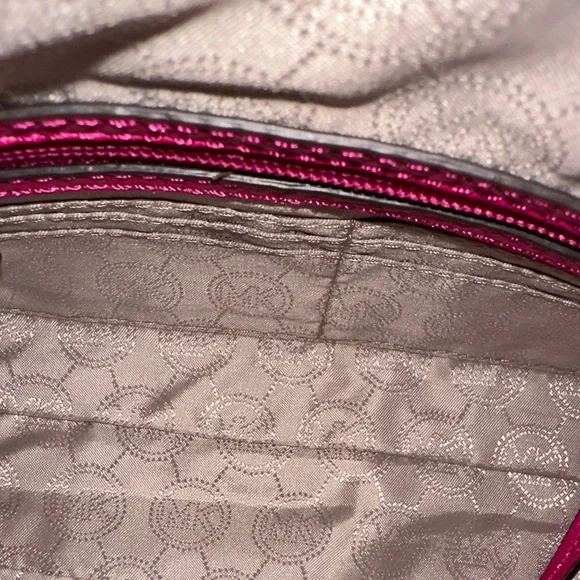 Michael Kors Pink Leather Shoulder Bag - Picture 9 of 10